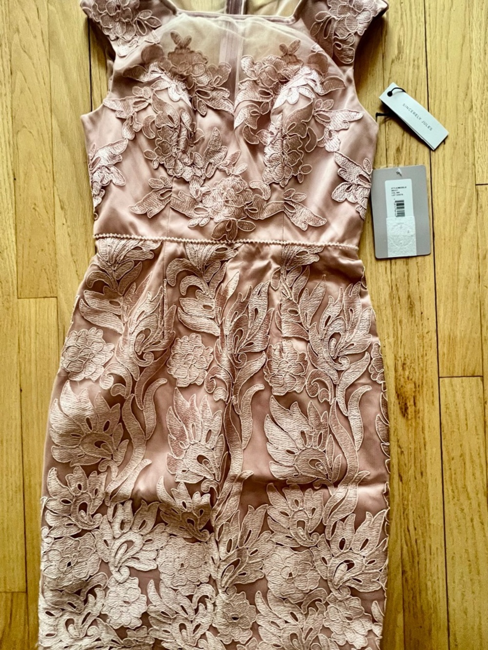 NWT SINCERELY JULES DRESS / SIZE 8 / BLUSH PINK / SLEEVELESS